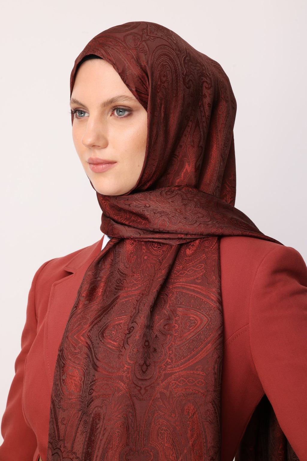 Maroon Lisa Pattern Shawl