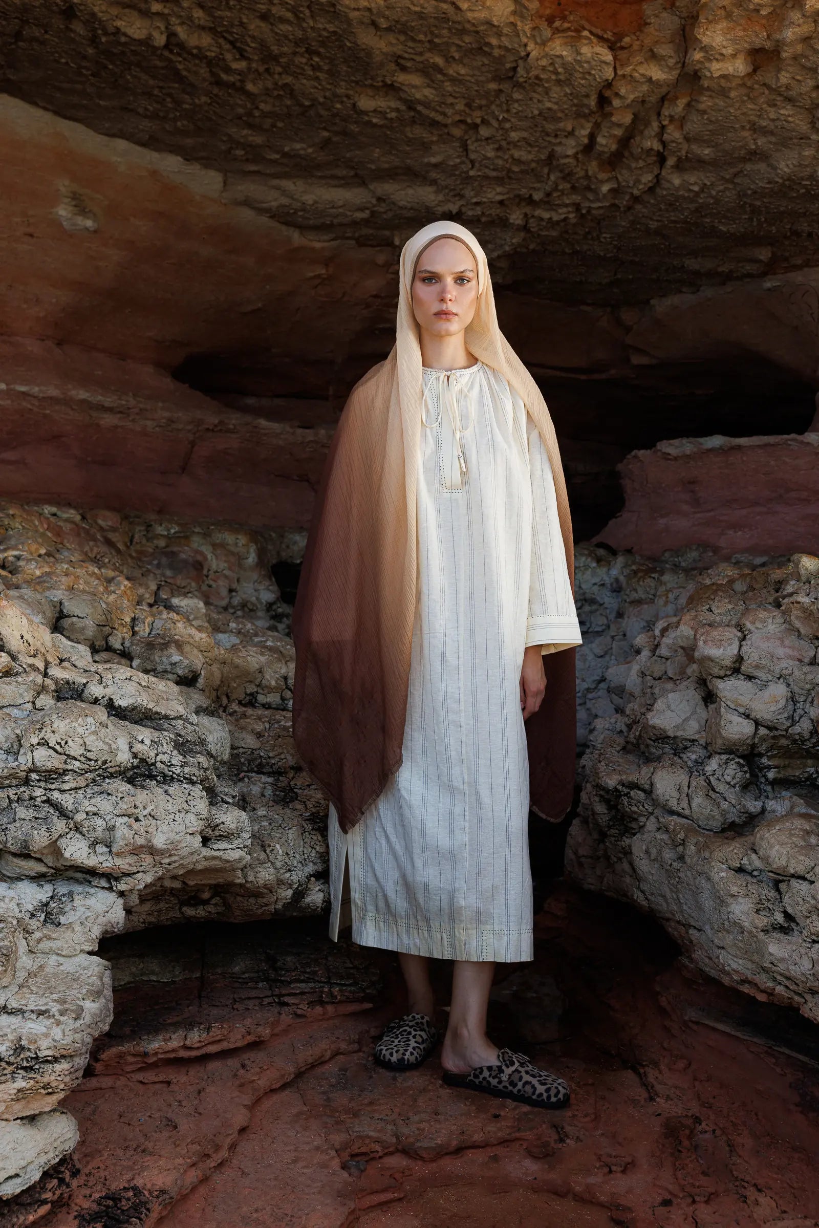 Caramel Aurora Muslin Shawl