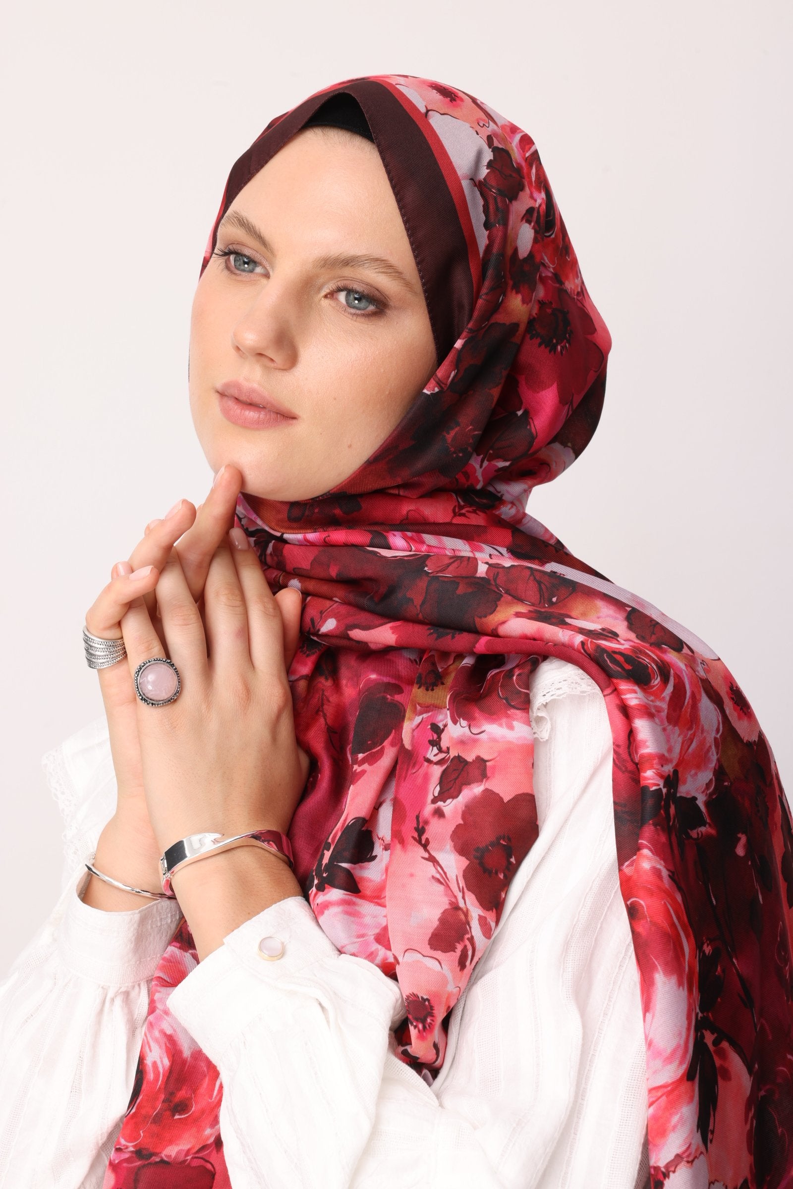 Burgundy Vensel Pattern Cotton Shawl