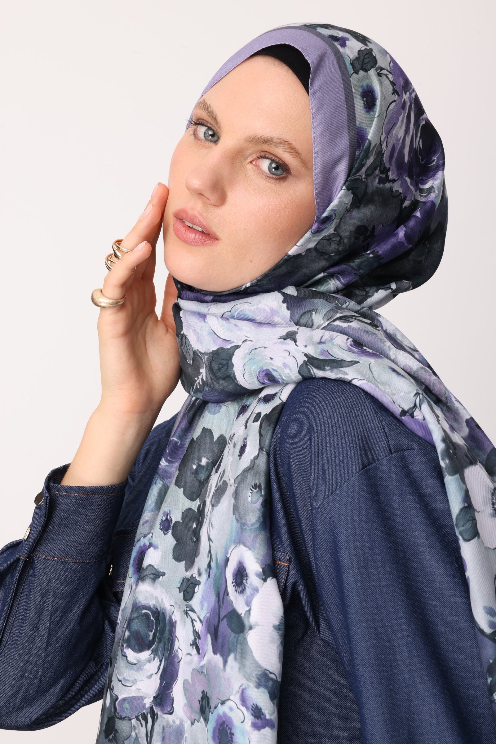 Blue Vensel Pattern Cotton Shawl