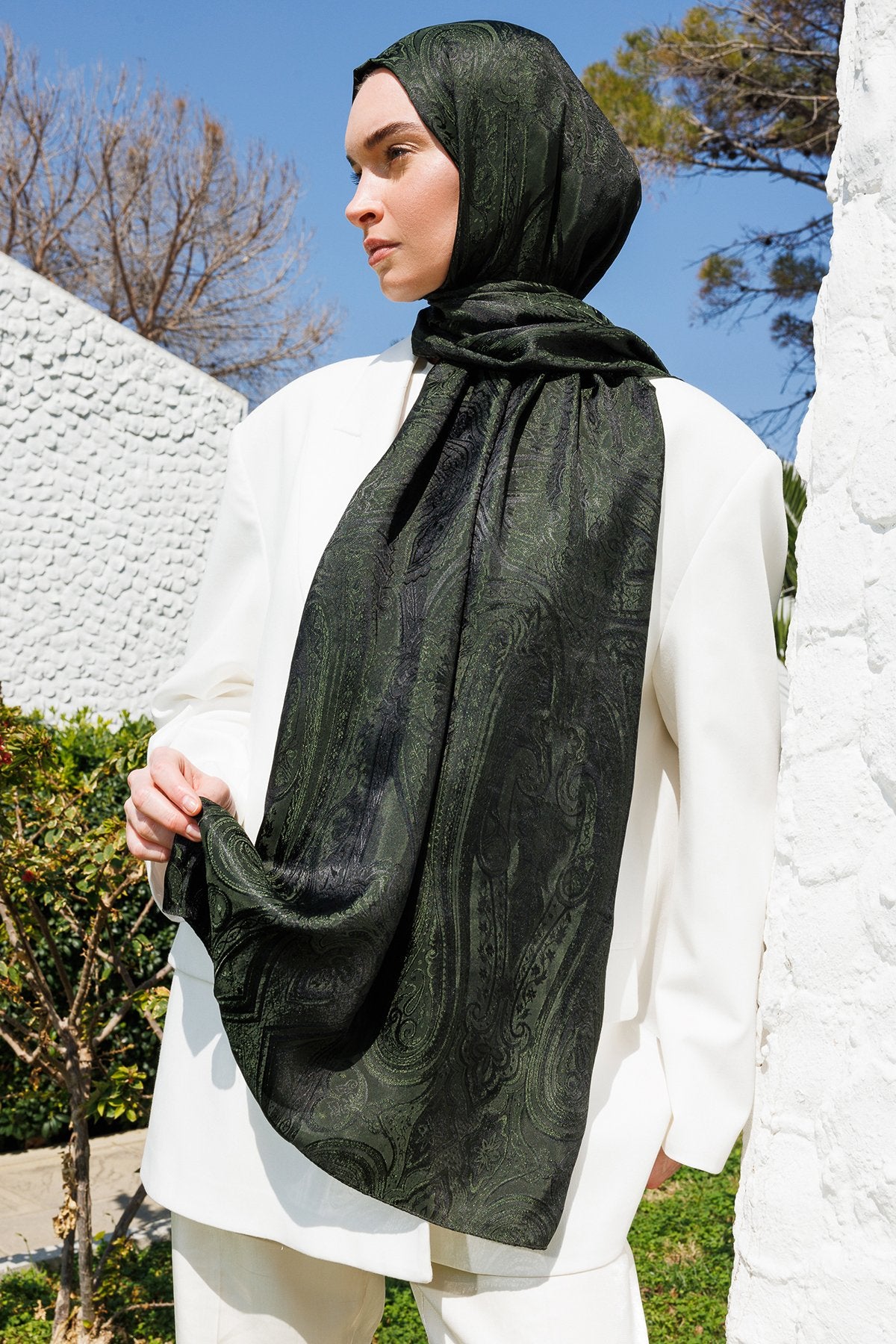 Black- Khaki Lisa Pattern Shawl