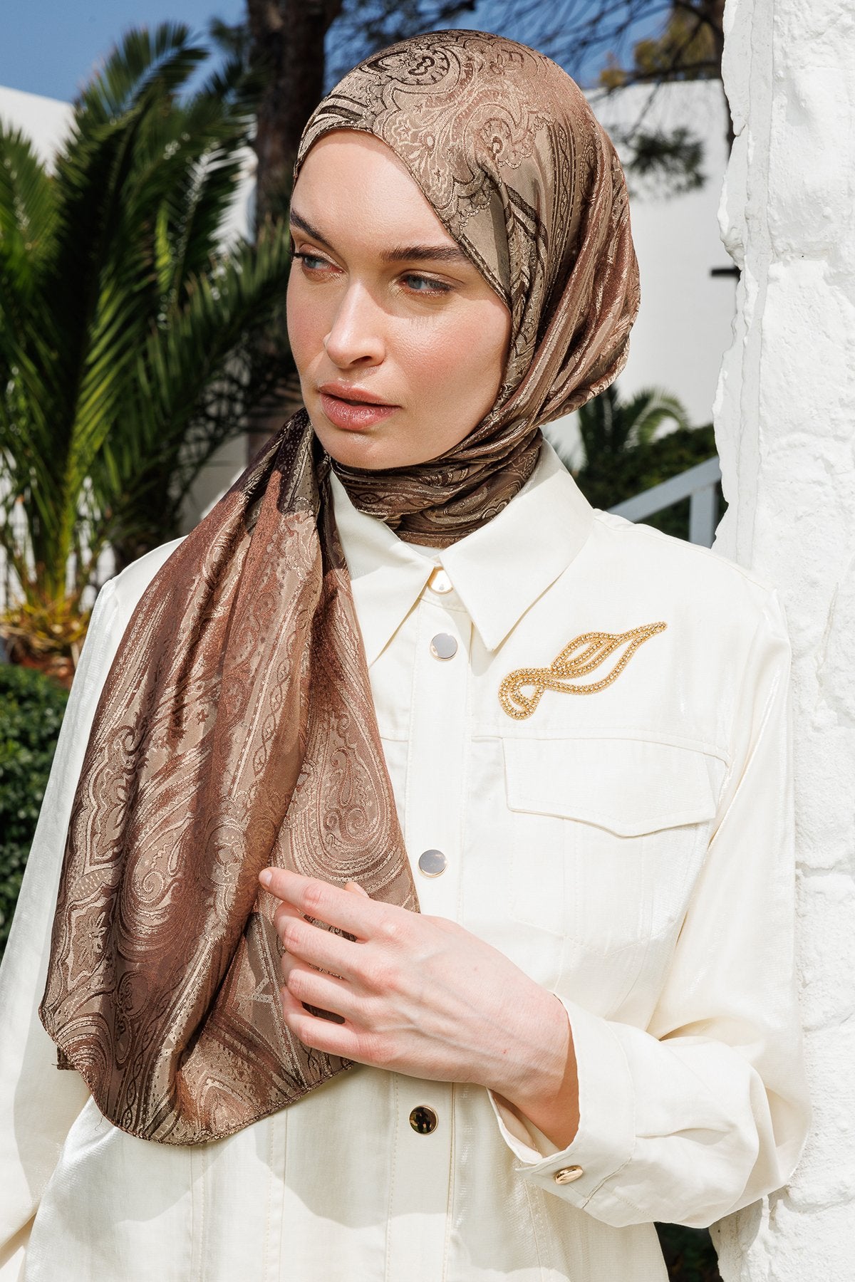 Brown Lisa Pattern Shawl