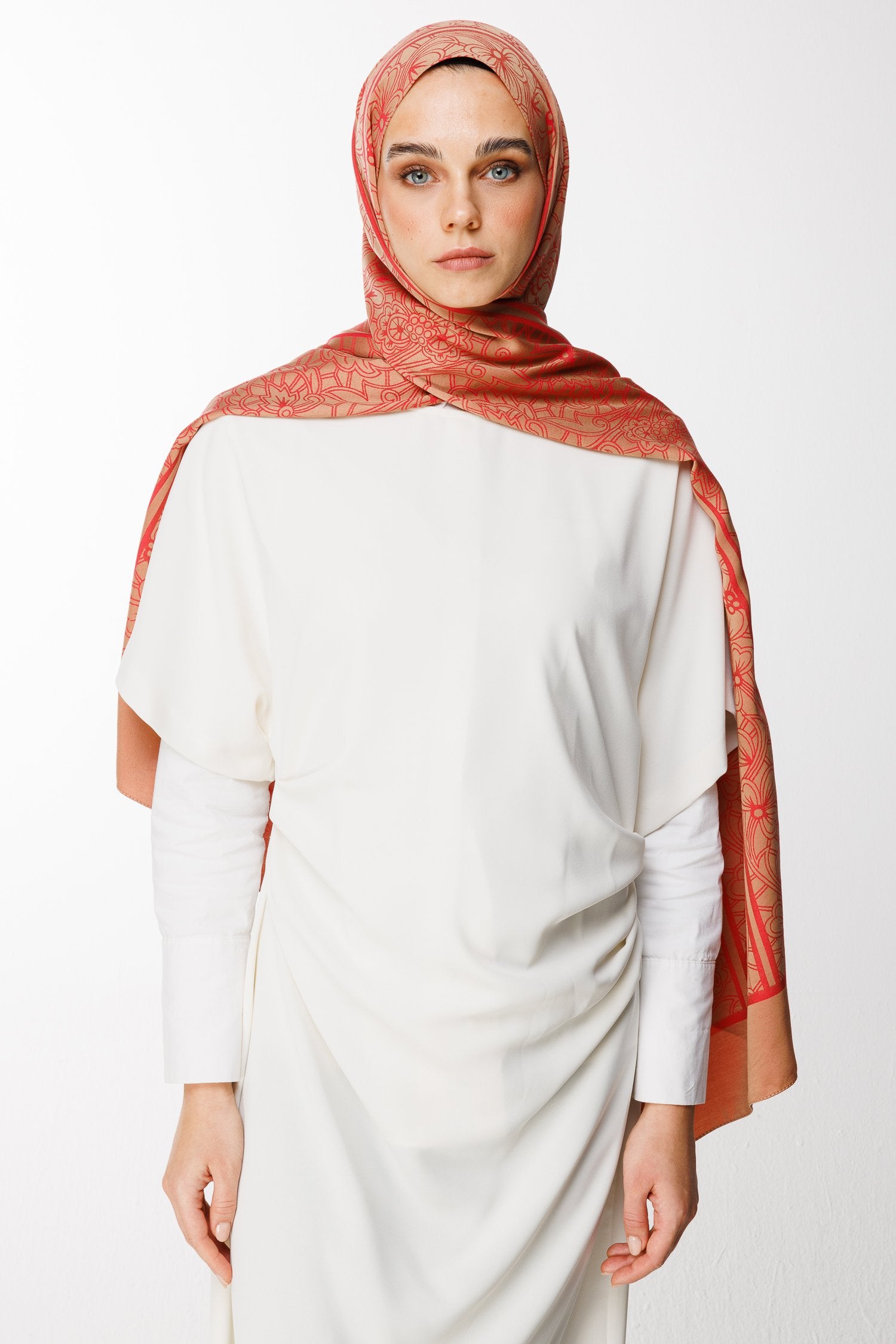 Mink-Red Lavin Pattern Double-Sided Shawl