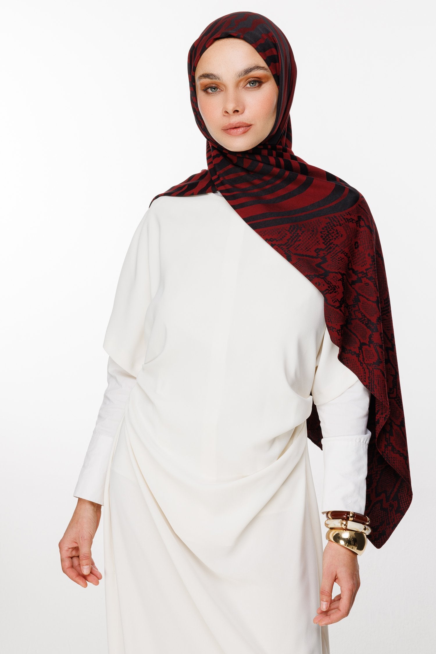 Black-Burgundy Riad Pattern Double-Sided Shawl