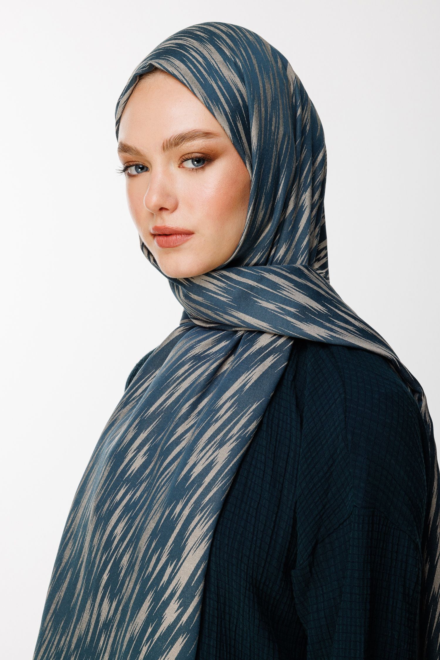 Petrol Blue-Beige Selis Pattern Double-Sided Shawl
