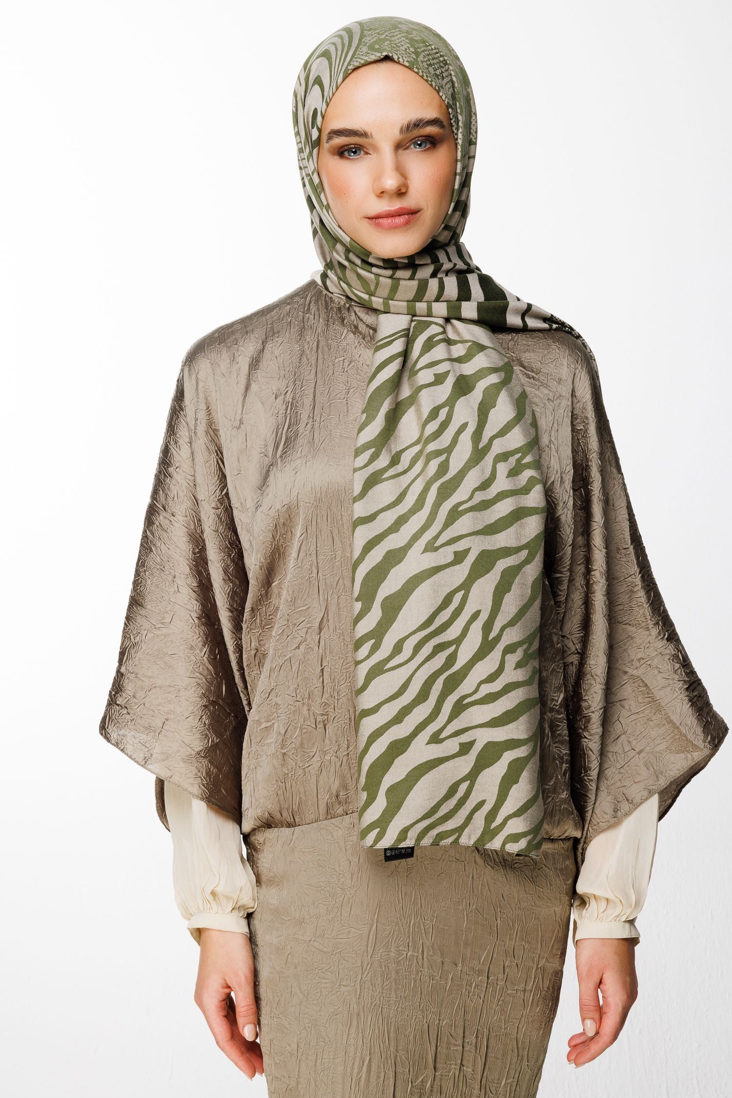 Khaki-Salmon Riad Pattern Double-Sided Shawl