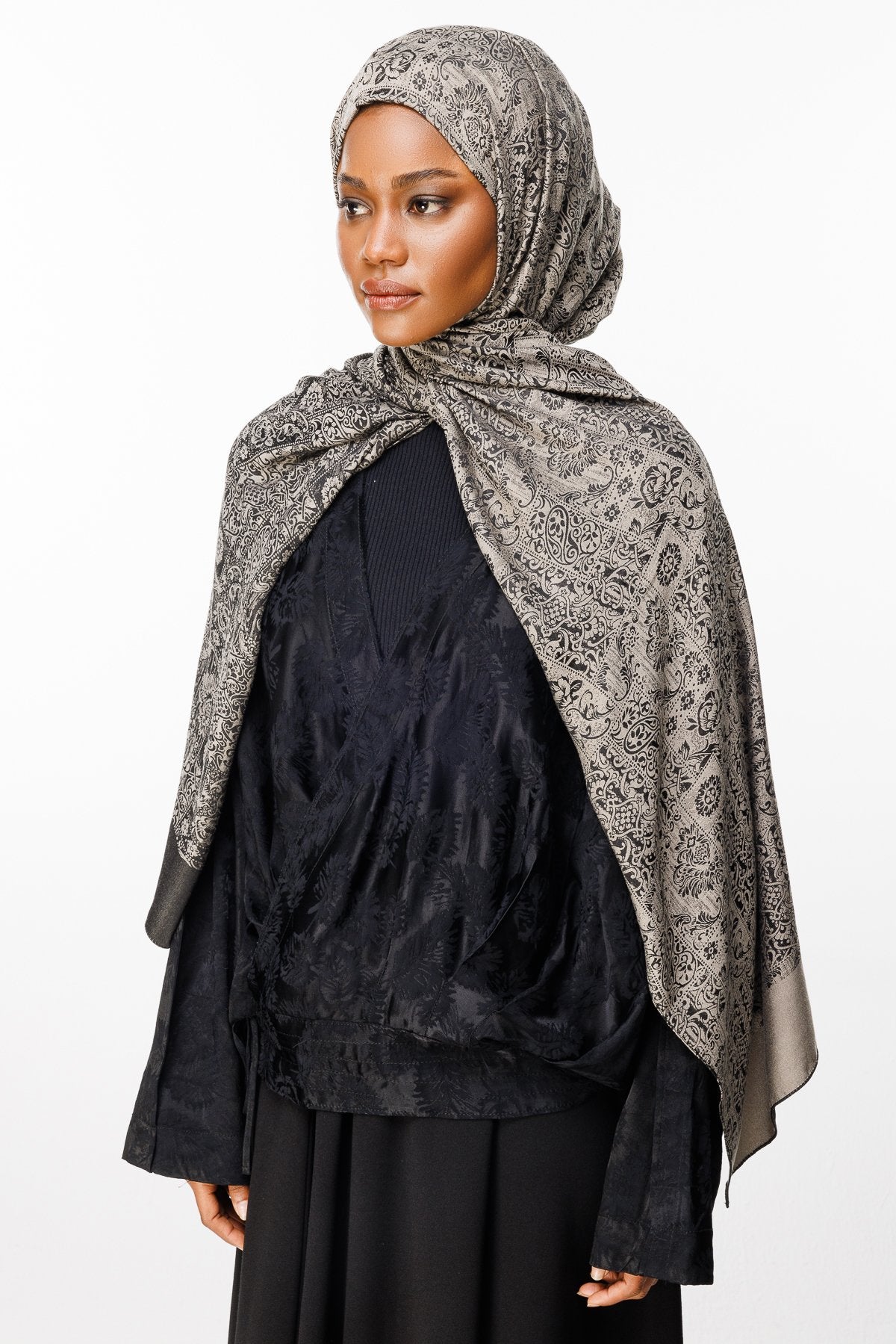 Black-Beige Henna Pattern Double-Sided Shawl