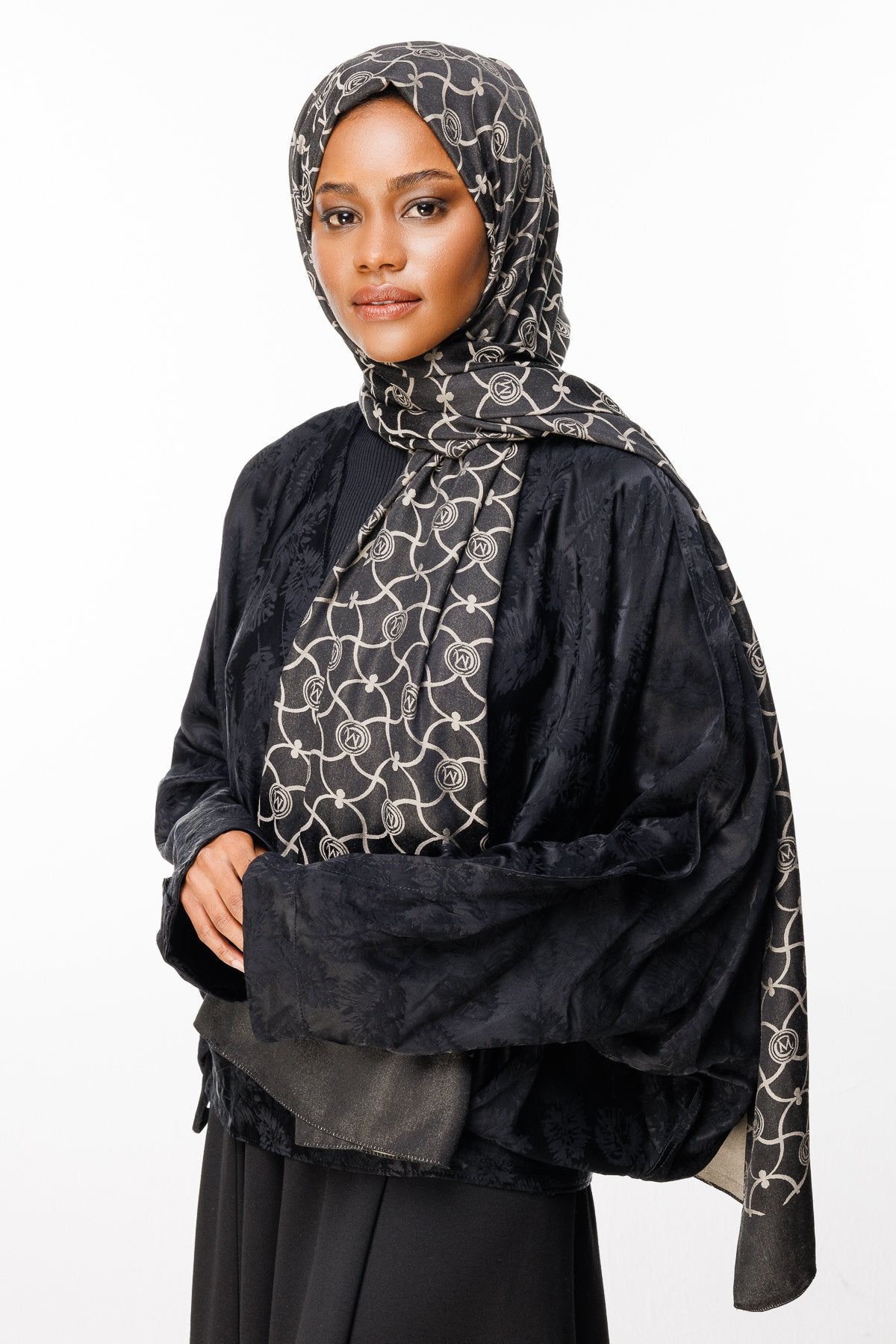 Black-Beige Marrakech Pattern Double-Sided Shawl