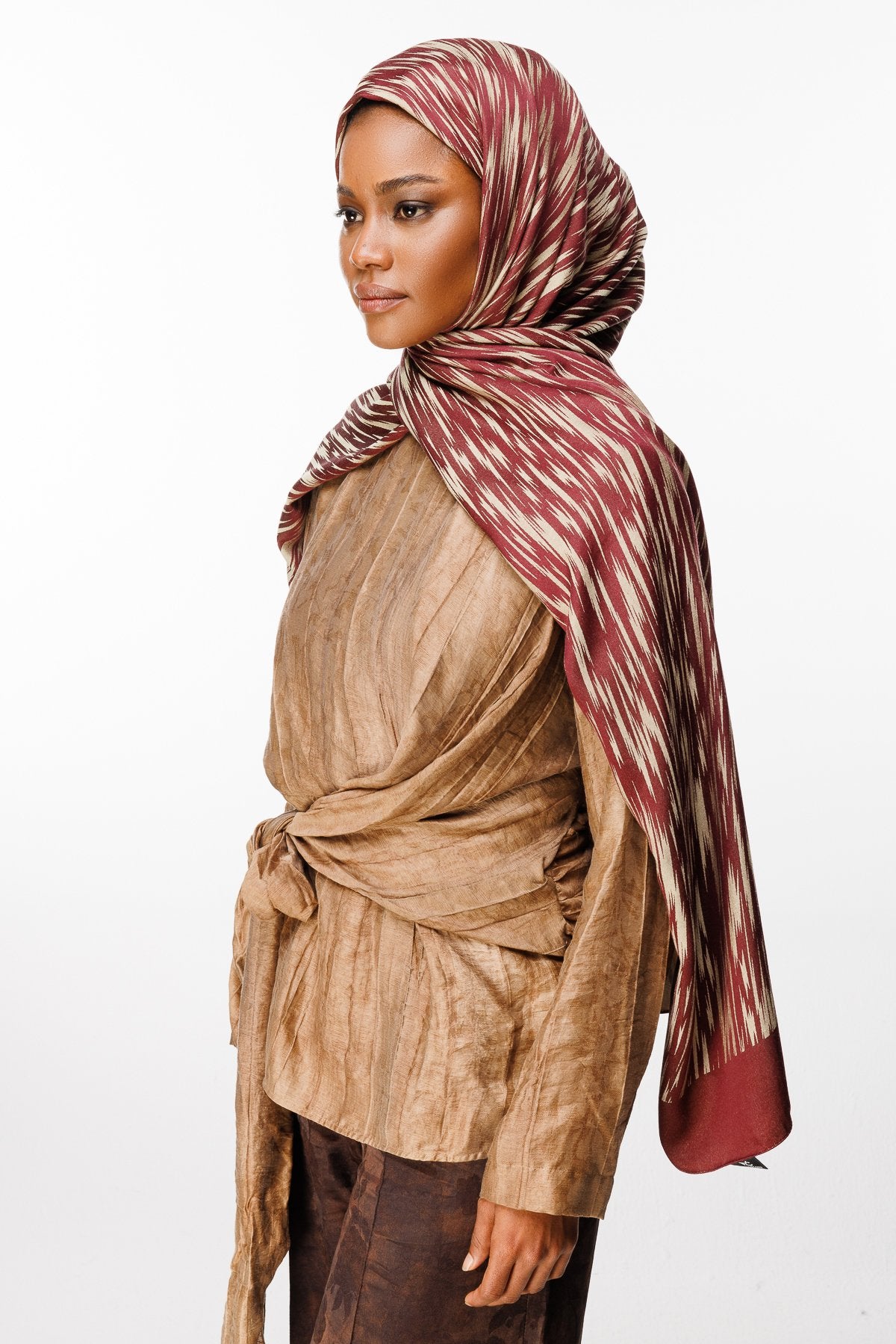 Plum-Salmon Selis Pattern Double-Sided Shawl