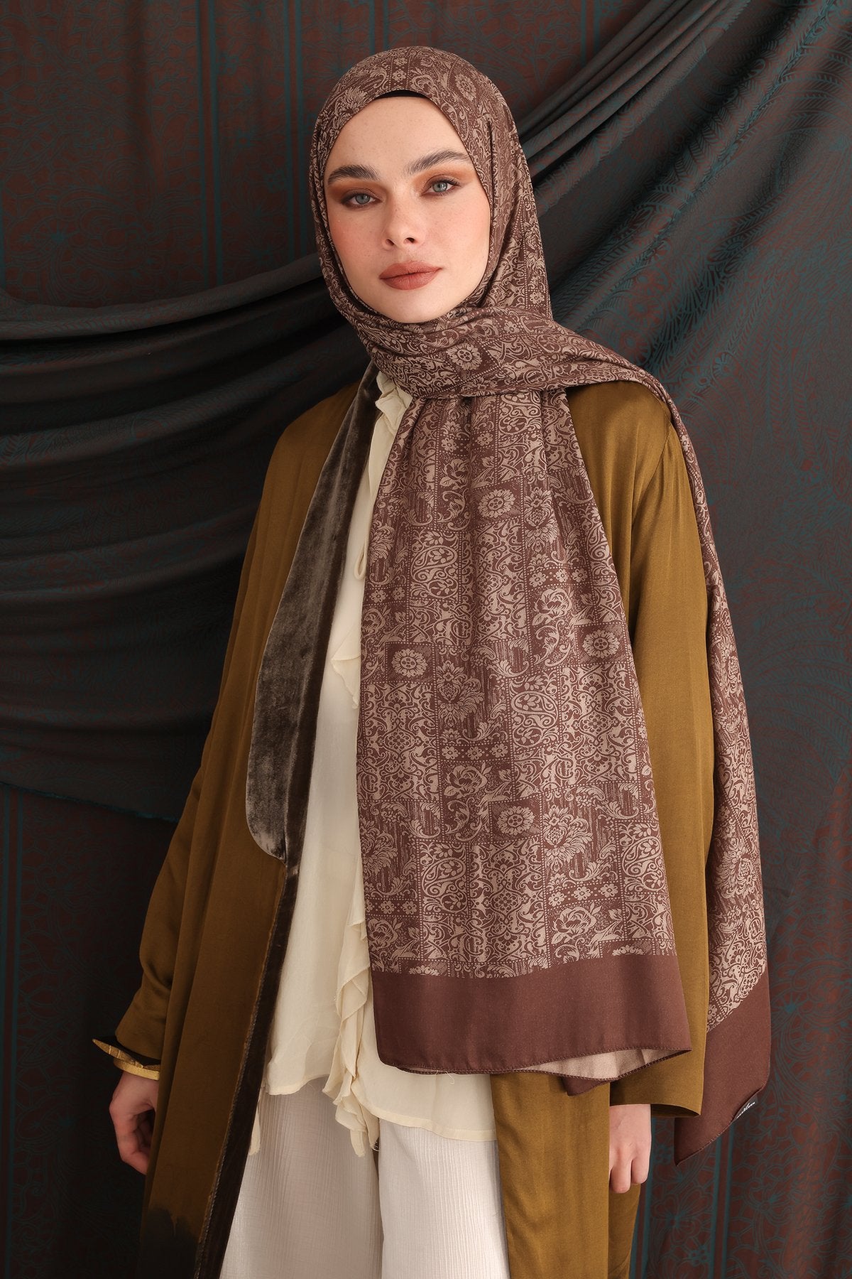 Bitter Brown-Beige Henna Pattern Double-Sided Shawl