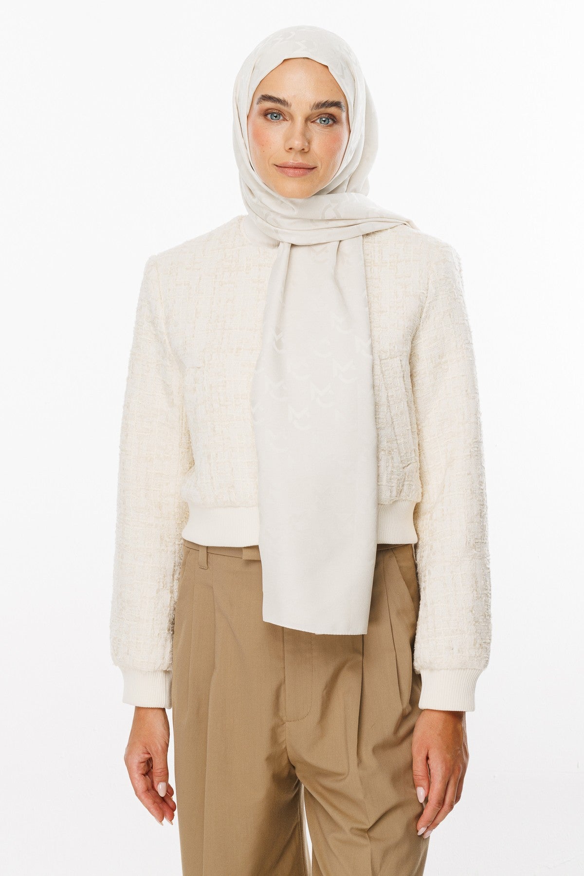 Pearl MC Pattern Jacquard Shawl