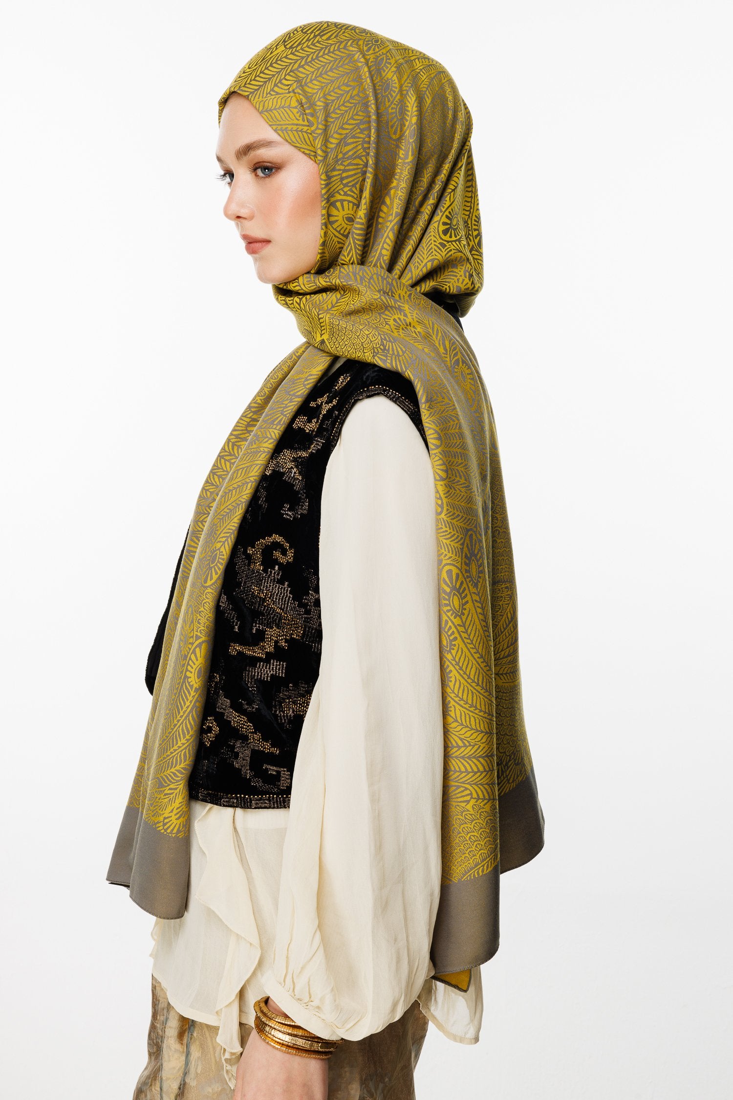 Dark Gray-Mustard Mayra Pattern Double-Sided Shawl