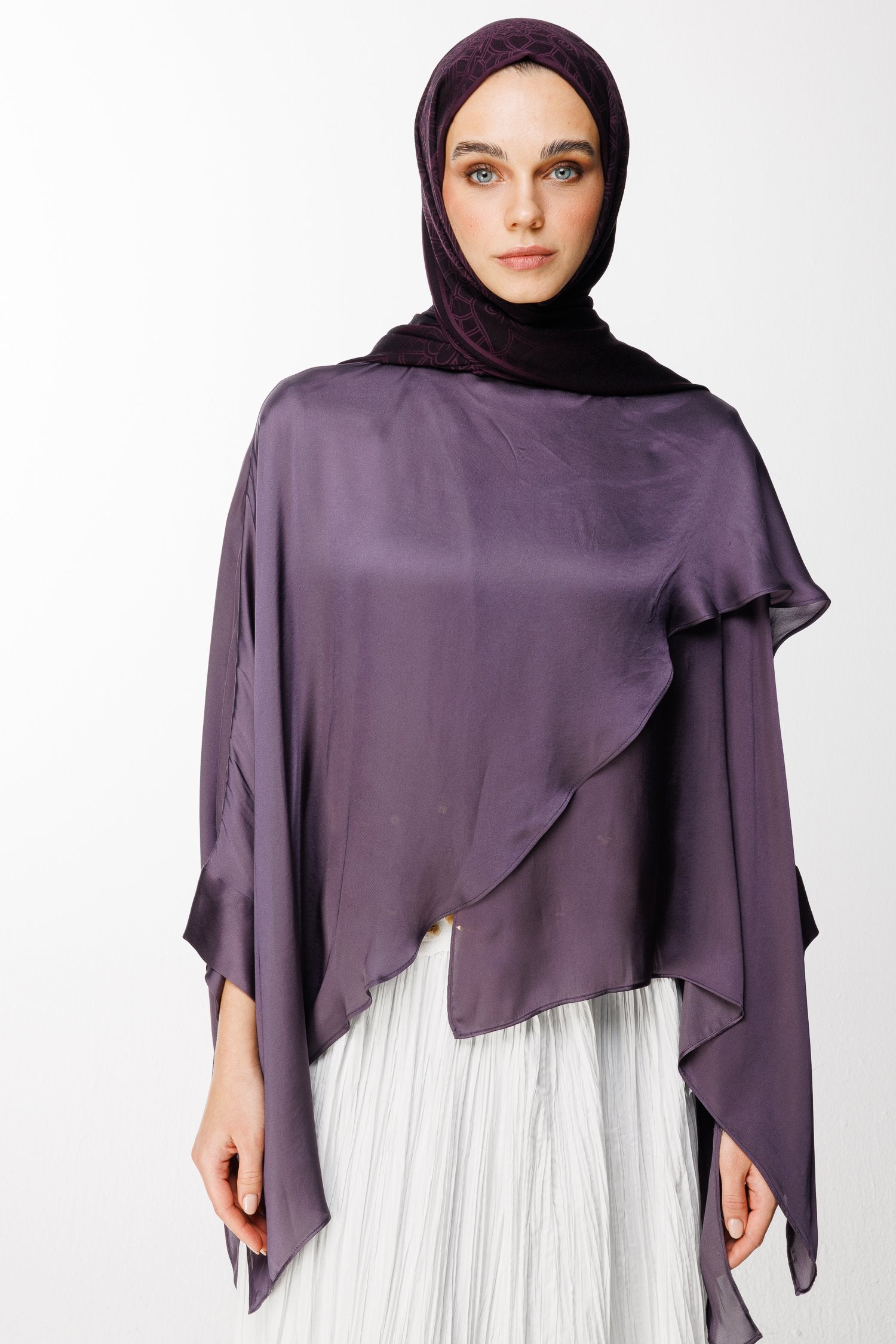 Purple-Black Lavin Pattern Double-Sided Shawl