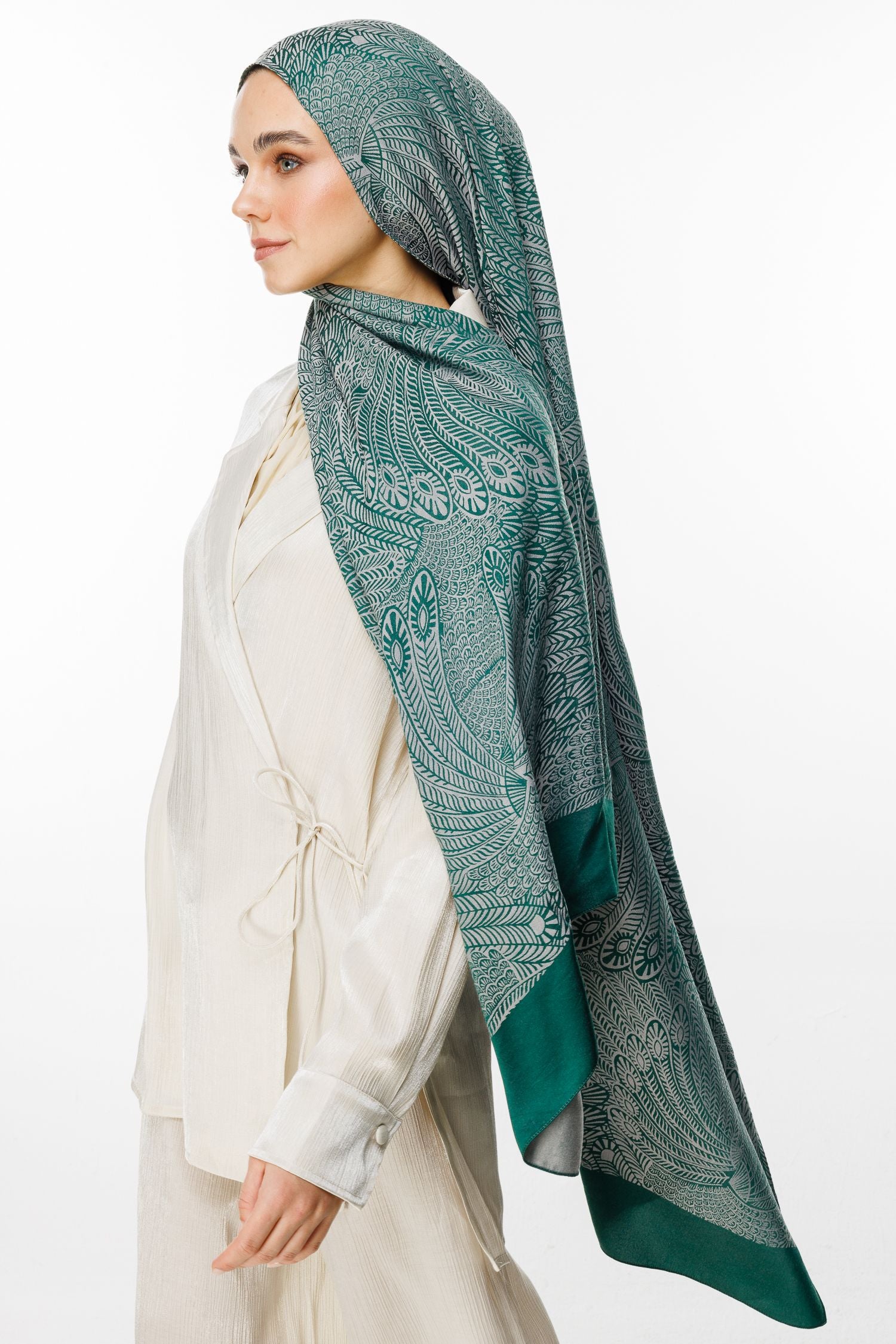 Emerald-Pink Mayra Pattern Double-Sided Shawl